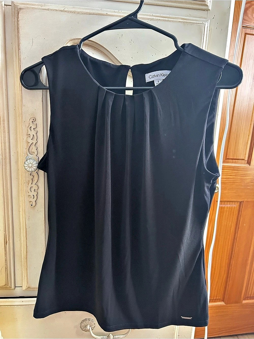 Calvin Klein Black Pleated Blouse Size Small Like New